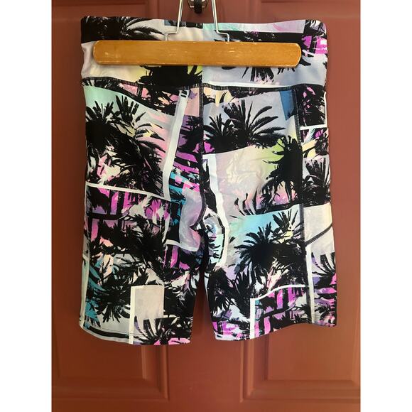 Calvin Klein Tropical Biker Shorts - Picture 2 of 5